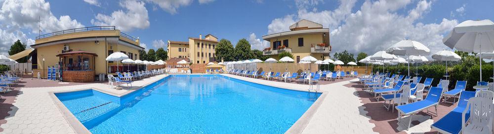 Hotel Ristorante Dante Торджано Экстерьер фото