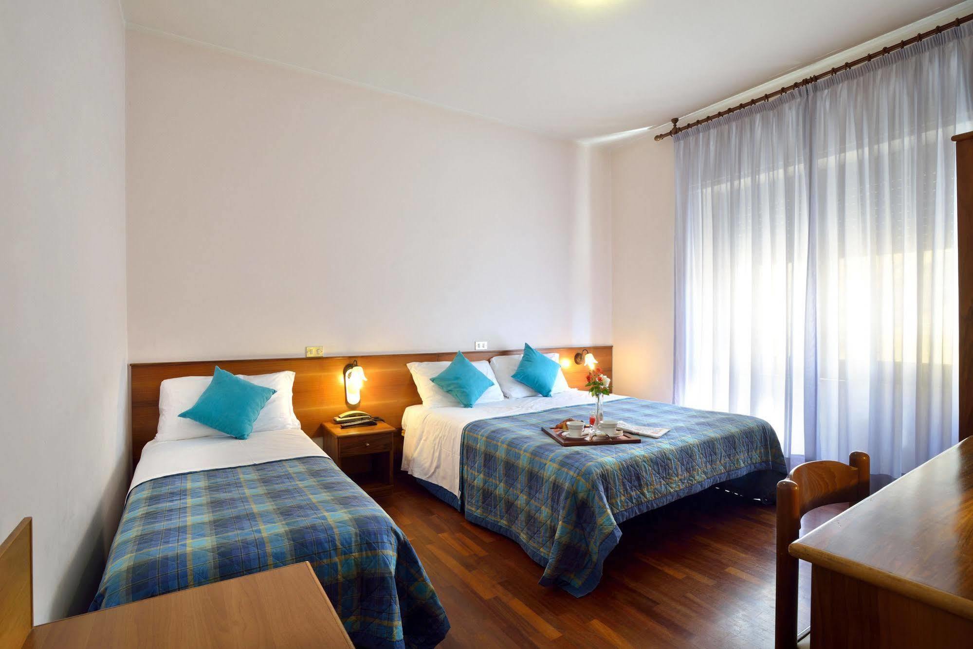 Hotel Ristorante Dante Торджано Экстерьер фото